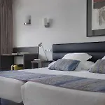 Hotel Rosario Ii, Edificio Moderno