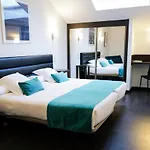 Rosario Ii, Edificio Moderno Hotel