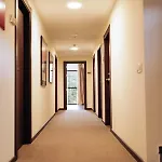 Rosario Ii, Edificio Moderno 4*