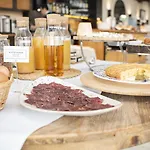 Rosario Ii, Edificio Moderno 4*