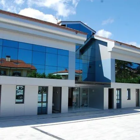 Rosario Ii, Edificio Moderno