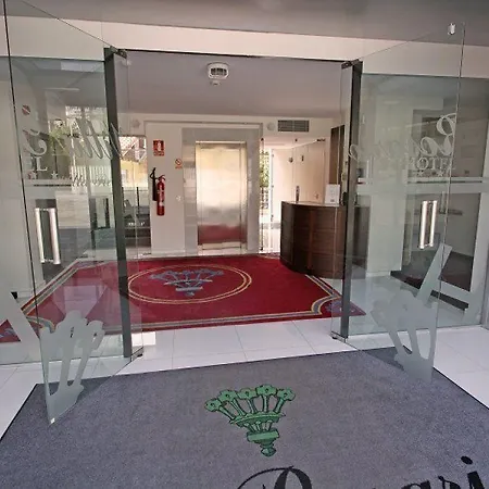 فندق Rosario Ii, Edificio Moderno 4*