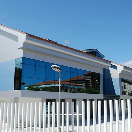 Hotel Rosario Ii, Edificio Moderno