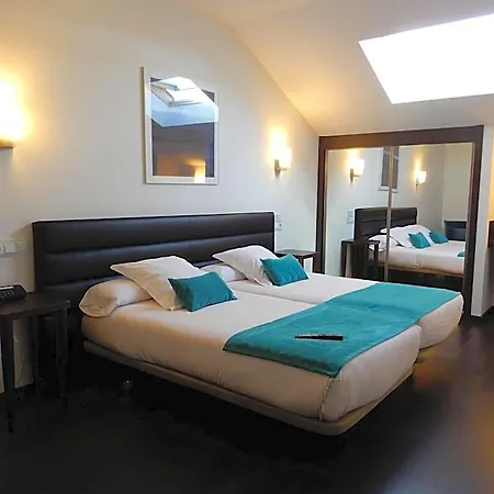 Hotel Rosario Ii, Edificio Moderno 4*