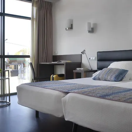 Rosario Ii, Edificio Moderno فندق