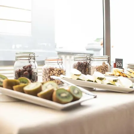 Rosario Ii, Edificio Moderno 4*