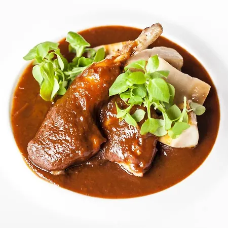 Rosario Ii, Edificio Moderno فندق ريباذيسييّا