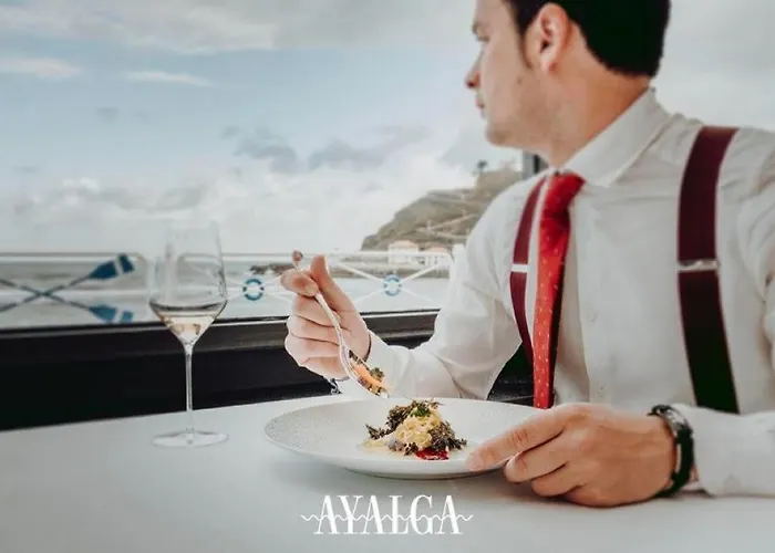 Hotel Rosario Ii, Edificio Moderno Ribadesella