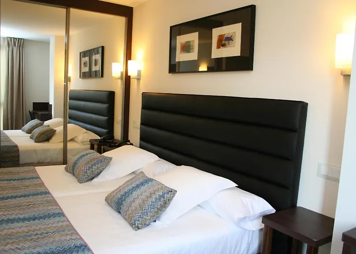 فندق Rosario Ii, Edificio Moderno ريباذيسييّا