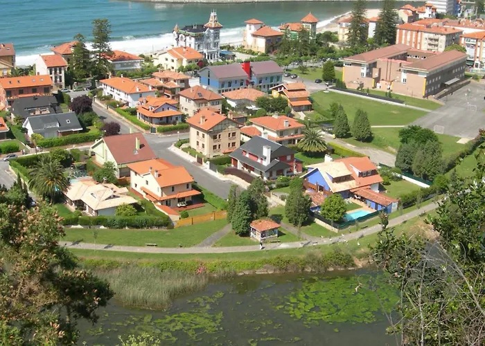 Hotel Rosario Ii, Edificio Moderno Ribadesella