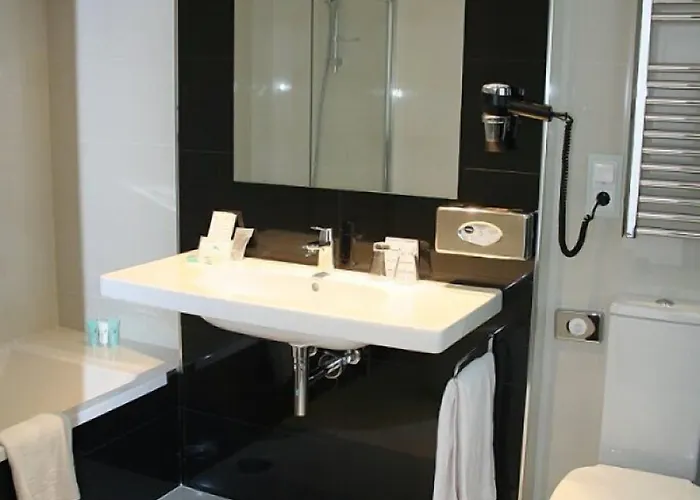 Rosario Ii, Edificio Moderno Hotel