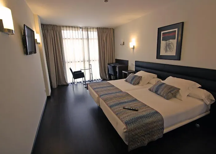 فندق Rosario Ii, Edificio Moderno