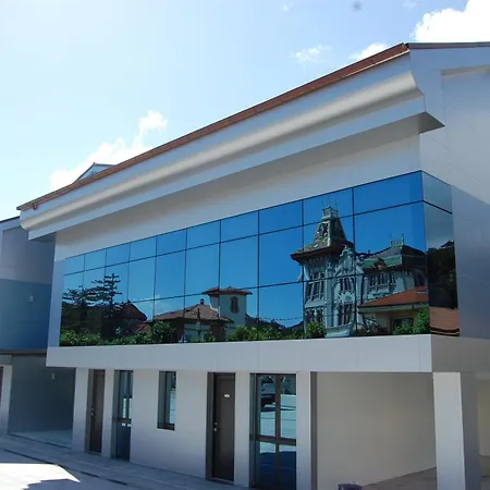 ホテル Rosario Ii, Edificio Moderno