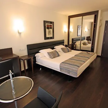 Rosario Ii, Edificio Moderno ホテル 4*