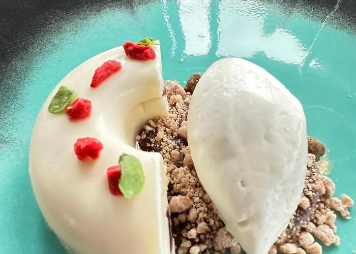 Hotel Rosario Ii, Edificio Moderno Ribadesella