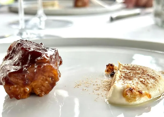 Hotel Rosario Ii, Edificio Moderno