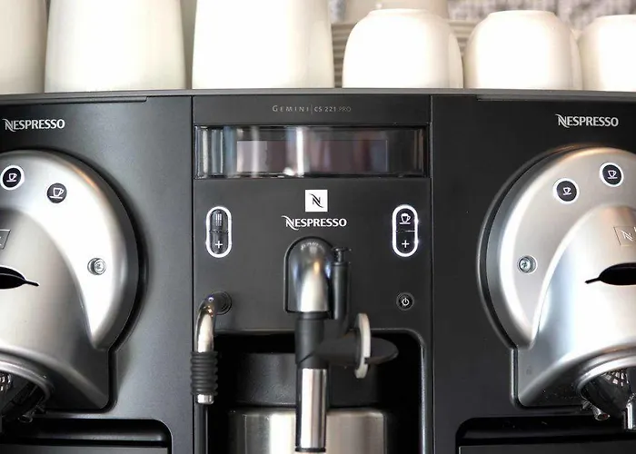 Rosario Ii, Edificio Moderno 4*