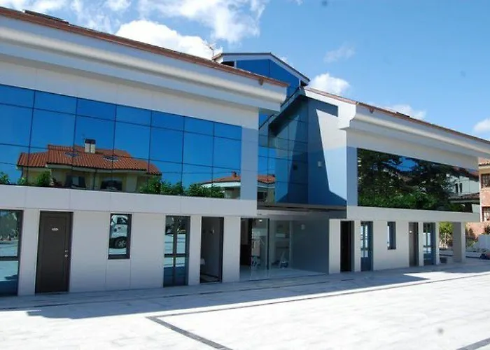 Rosario Ii, Edificio Moderno Ribadesella